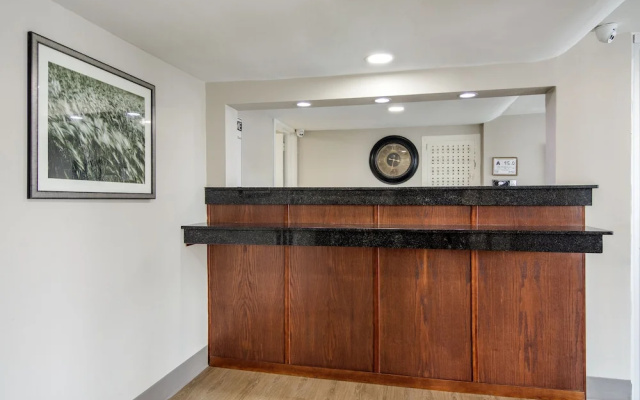 Townhouse Inn