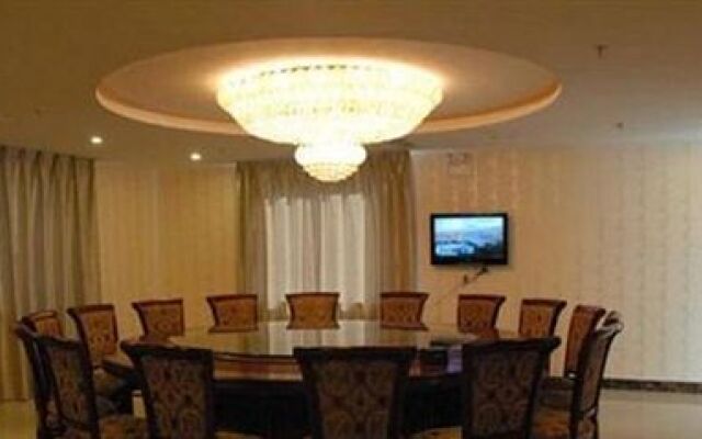 Jinzhou Weixin Fengshang Qingju Hotel