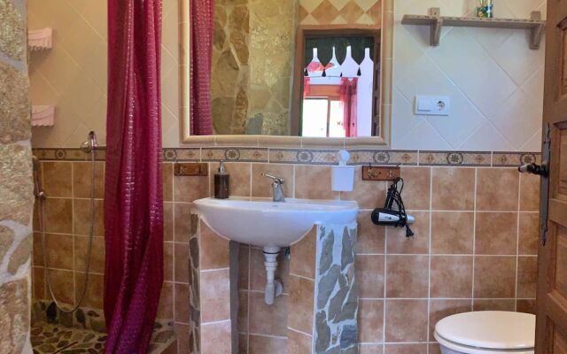 Casa Rural con Piscina Privada y Jacuzzi