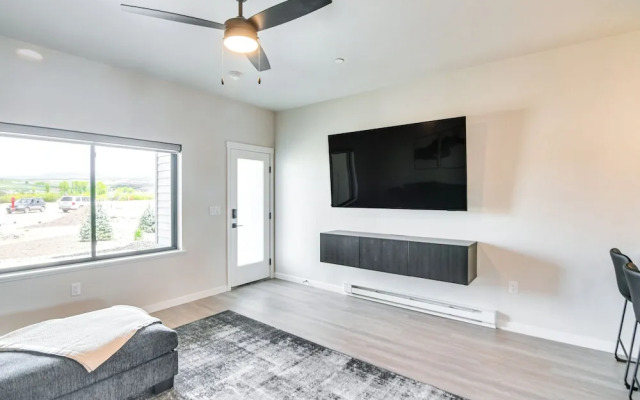 Granby Ranch Escape: Shuttle to the Slopes!