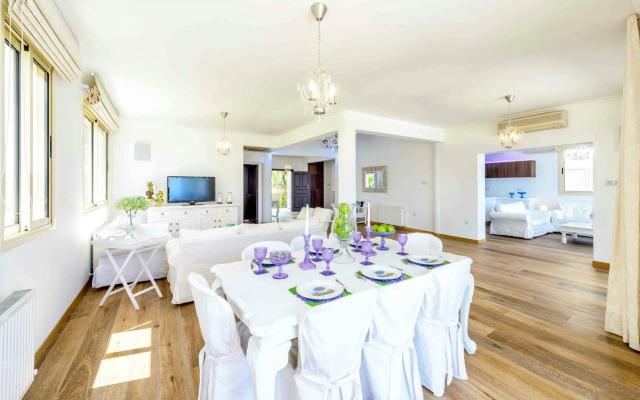 Villa Sea Breeze