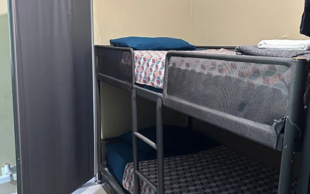 Miami Vibes Hostel-Like Shared Room