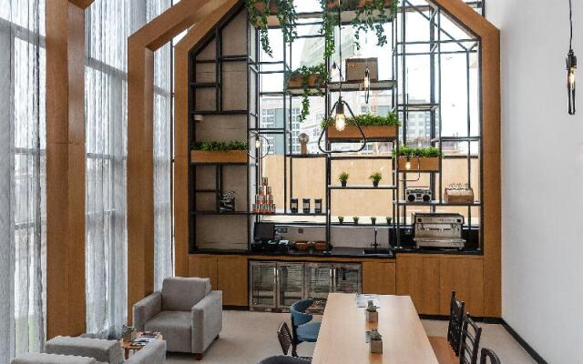 Studio One Hotel