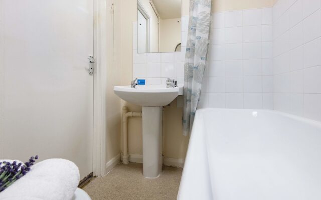 The Hereford Road Lodge - JFB4