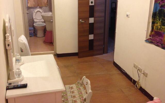 Phd's Guest House I