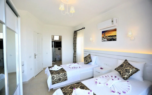 Villa Sahin by Helaltatilvillari