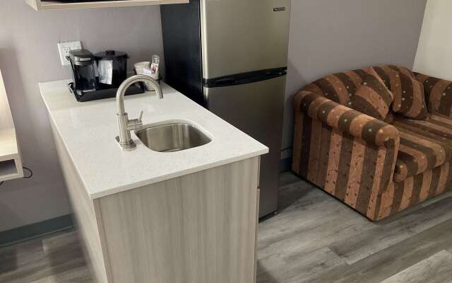 Microtel Inn & Suites by Wyndham Clarksville
