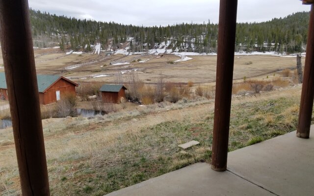 Beaver Meadows Resort Ranch