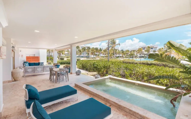 Apt w 2br-beachfront Private Pool in Sotogrande