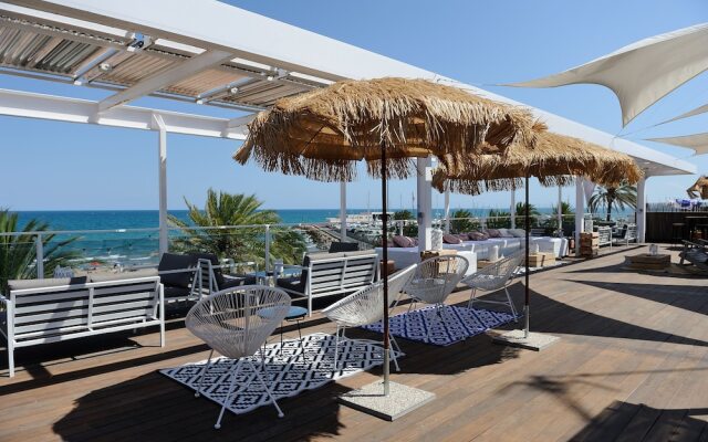 Meraki Beach Hotel
