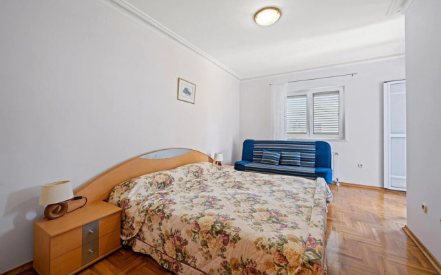 Stunning Apartment in Sibenik With Wifi and 1 Bedrooms