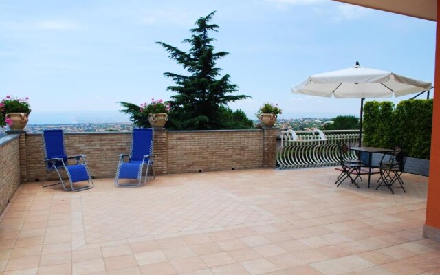 One bedroom appartement with sea view furnished terrace and wifi at Trecastagni