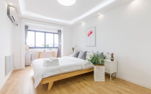 Lazy Apartment - Zhaojiabang Road