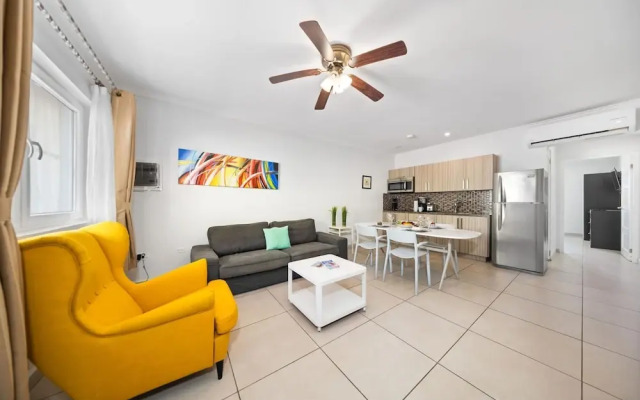 Lovely 1br1ba Condo Walk to Beach Pool BBQ