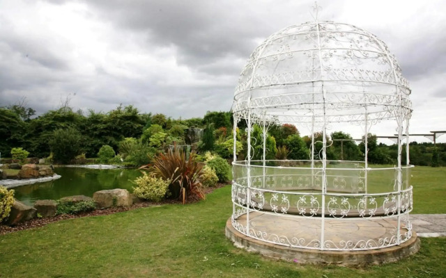 Manor of Groves Hotel, Golf & Health Club