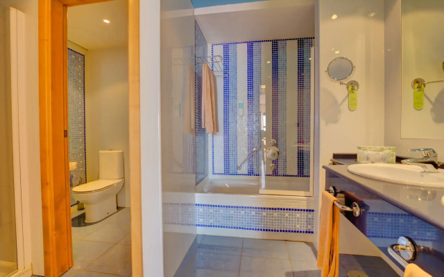SBH Crystal Beach Hotel & Suites - Adults Only