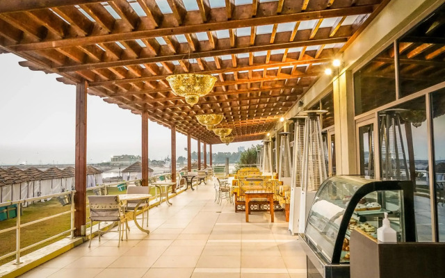 Al Kout Beach Hotel