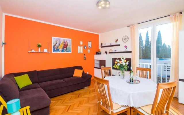 Apartment Ruby