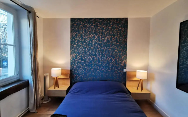 Central & nice ! 3 bedrooms, 2 bathrooms