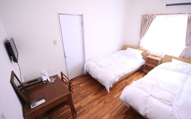 Minshuku Funatsukiba