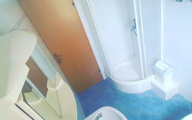 Floral Apartments Yazzy 2