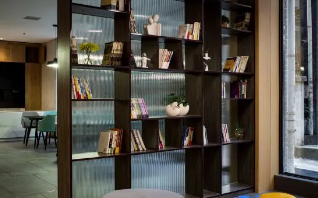 Shangjiayuyan · OXYGEN Urban Aesthetic Hotel (Zunyi Huichuan District Guomao Shopping Center)