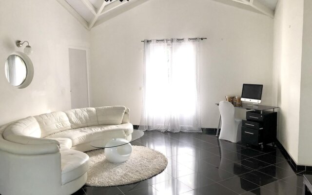 House With 2 Bedrooms in Sainte Rose, With Pool Access, Furnished Terr