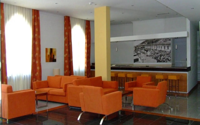 Hotel Apartamento Geres Ribeiro