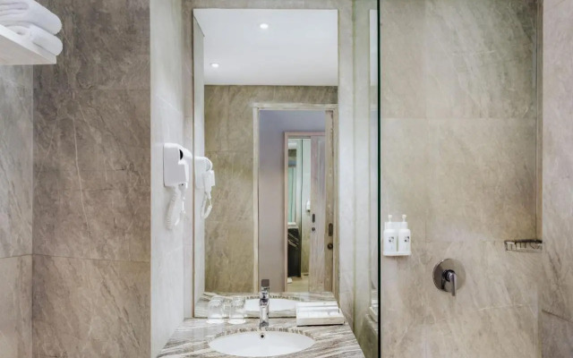 Swiss-Belcourt Lombok