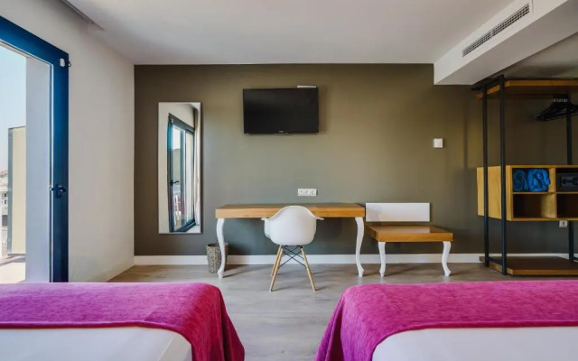 Hotel Brisamar Suites