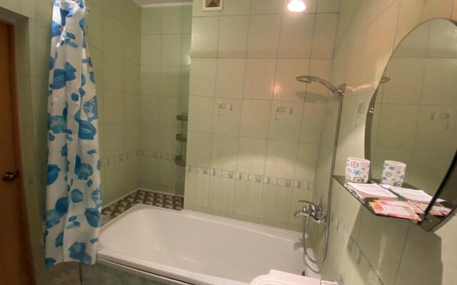 Декабрист на Ленина 151