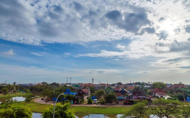 Siem Reap Riverside Hotel