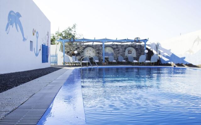Stellas Guest House