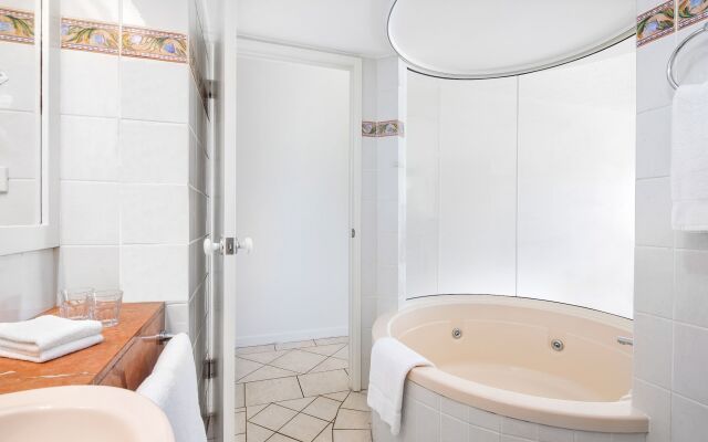 BreakFree Royal Harbour