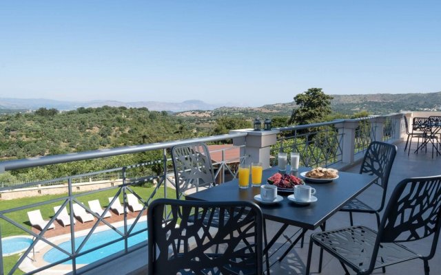 Apartment With 3 Bedrooms in Kaloniktis, With Wonderful Mountain View,