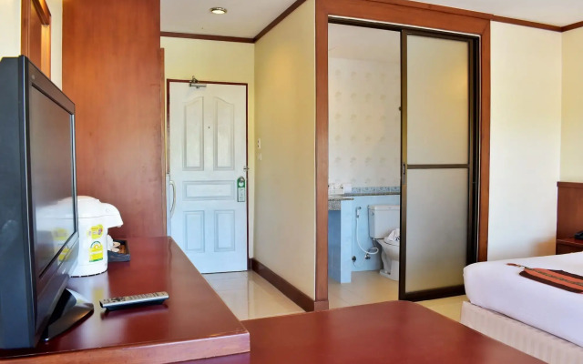 Outdoor Inn Kata Hotel