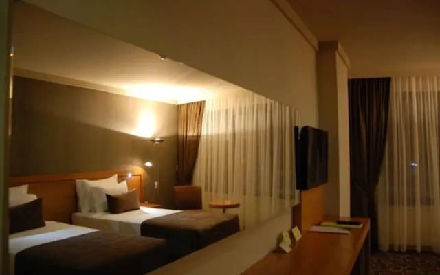 Volley Hotel İzmir