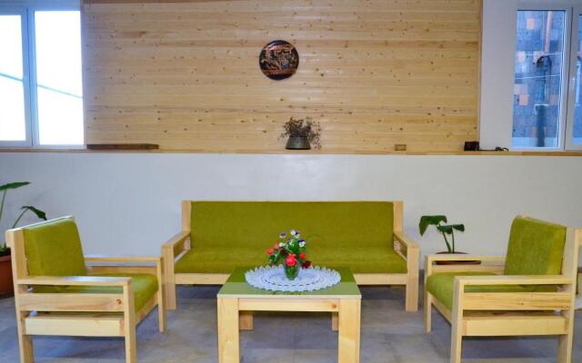 Yeghevnut Hotel
