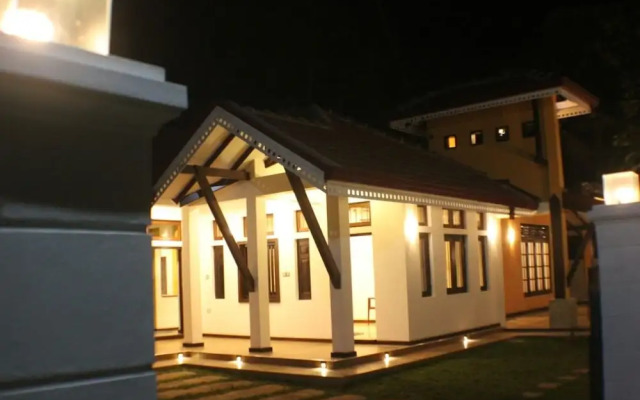 Sayo Villa
