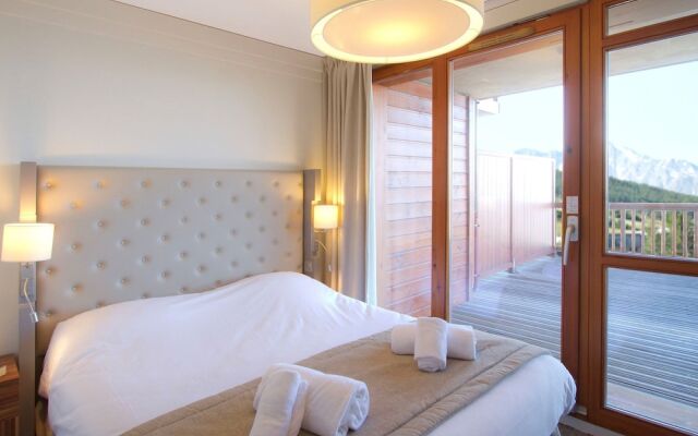 Luxury apartment with Wi-Fi in large ski area Paradiski