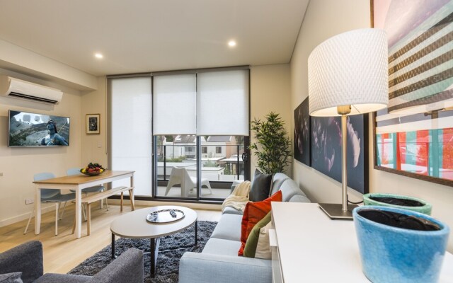 Air Conditioned One Bedroom with Pool Close To CBD