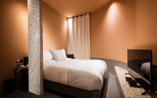 Oia Hotel