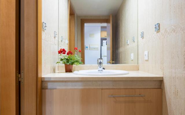 Home2Book Stunning View Apart Floor 25 Santa Cruz