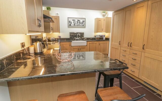 Bryn Derwen Coach House