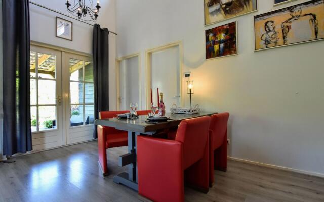Alluring holiday home in Eerbeek with large garden
