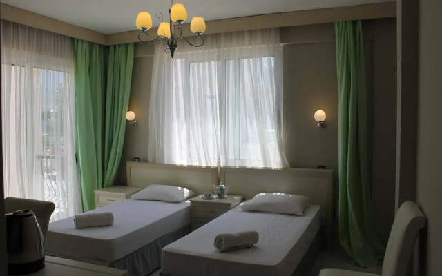 The Prince Inn Hotel & Villas