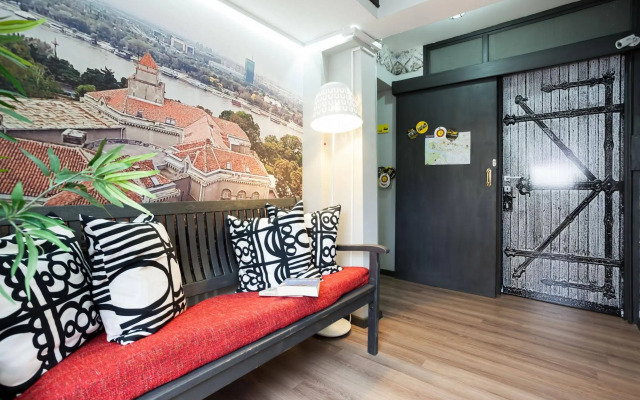 Hostel and Apartments 360º