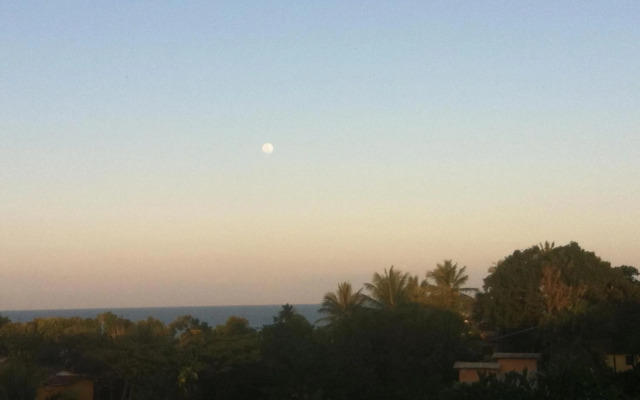 Novos Baianos Hostel e Suites