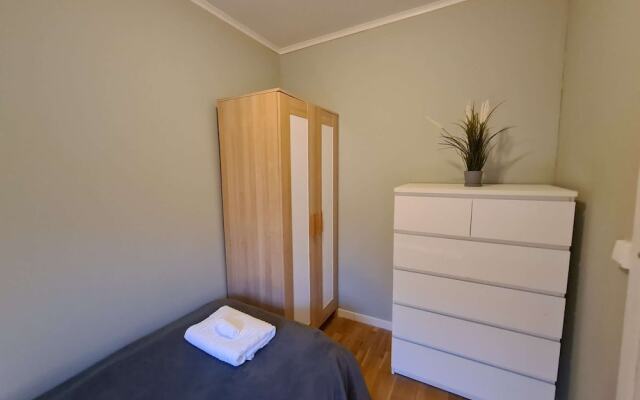 Bright And Central, 2-bedroom, Fully Equipped