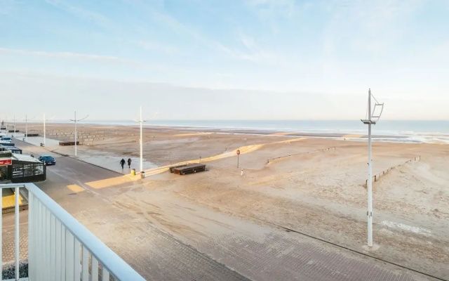 Apartment in Ostend With Stunning Sea View